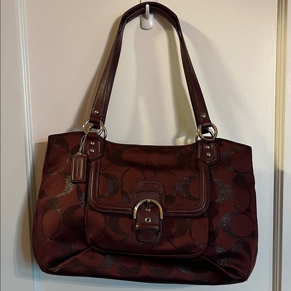 Elegant Burgundy Coach Bag - Picture 1 of 10